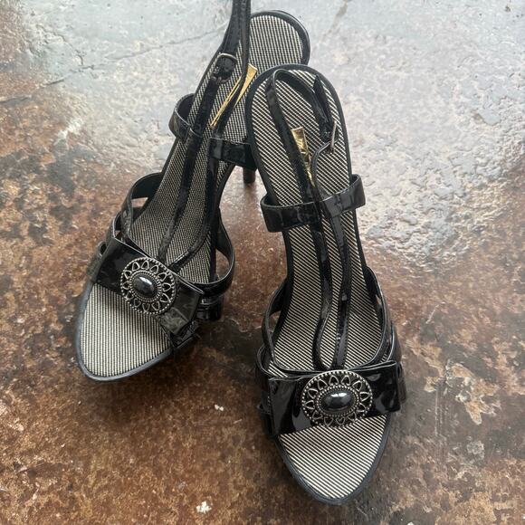 Y2K Patent Slingback Heels Studded Medallion Sandals Womens 7.5 Michael Antonio - Picture 2 of 6